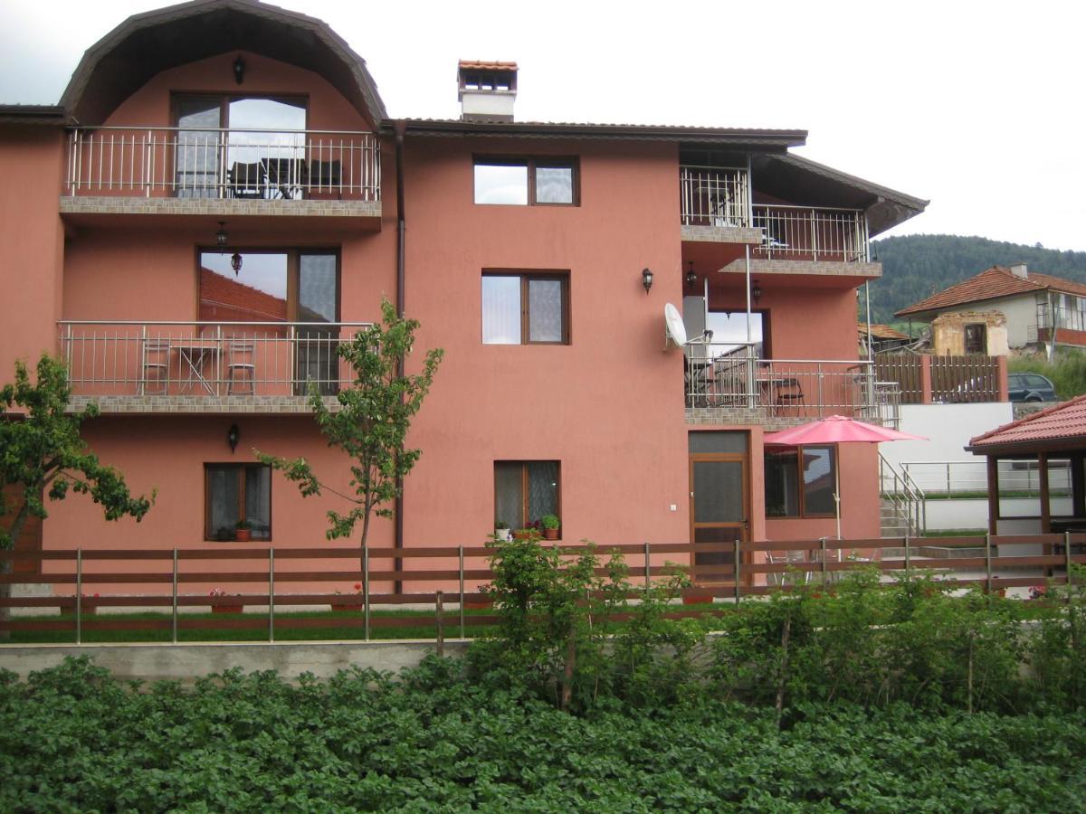 Къща За Гости Романс Yagodina Exterior photo